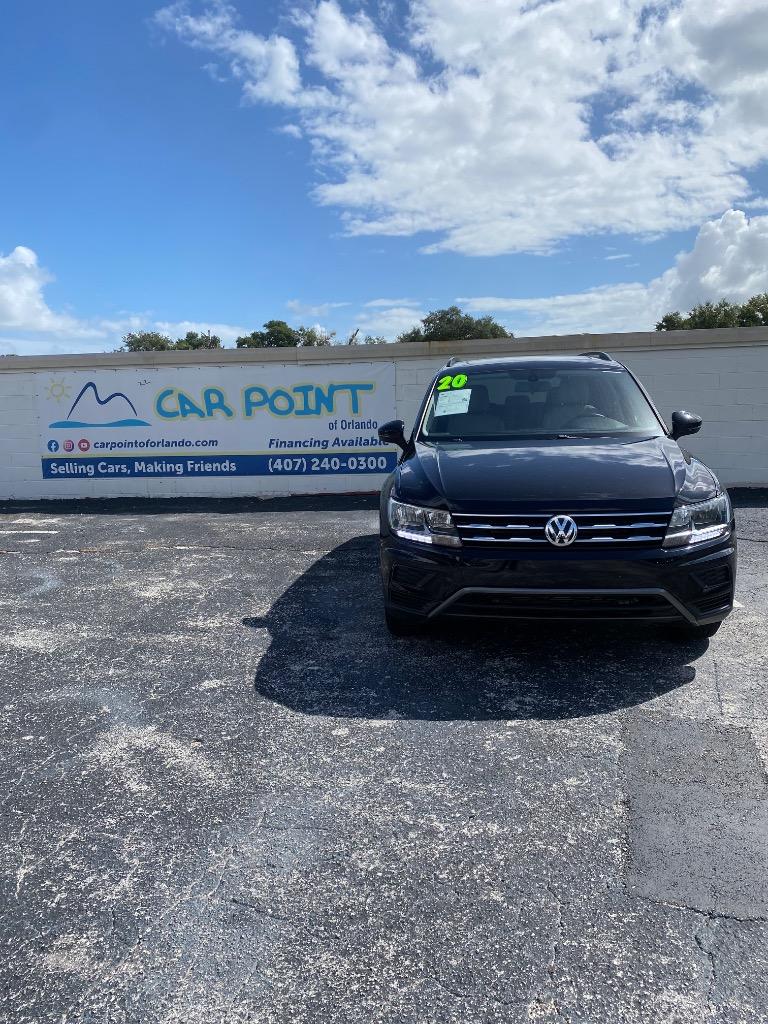 2020 Volkswagen Tiguan SE's photo