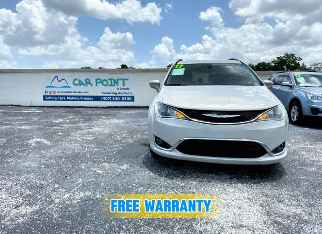 2017 Chrysler Pacifica Touring-L